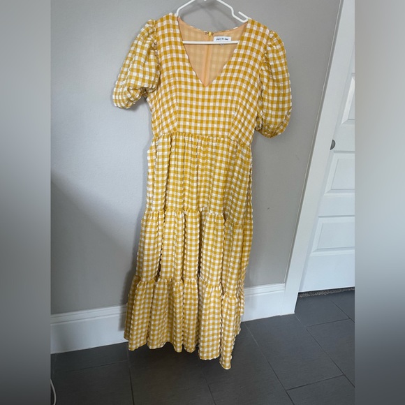 Koo de ker boutique dress. Brand is jacquie the label. Size small - Picture 4 of 4